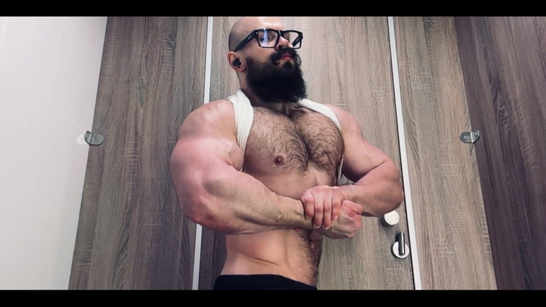 Mister Stone: Tonton secara senyap-senyap