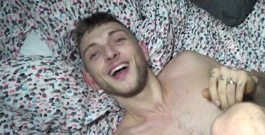 Crunch French bareback porn: 2415 Seksowny francuski twink Roman Tick jebana na surowo i...