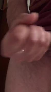 A Quick Pee and Cum as a Work Break