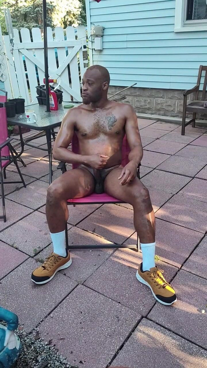 Kennie Jai: Кенні Джей дрочить на airbnb