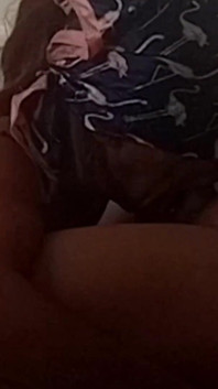 Täglicher blowjob, der sperma in larynx nimmt