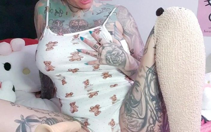 Lindas_secrets: Її перший раз!!