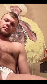 कैमरे के लिए दिखावा करने के अलावा मैं पेंटिंग में सुंदर डार्न हूं।