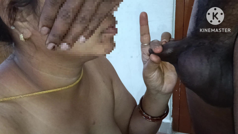 Muruga: Desi Aunty Showing Boobs and Doggy Position Front Position of...