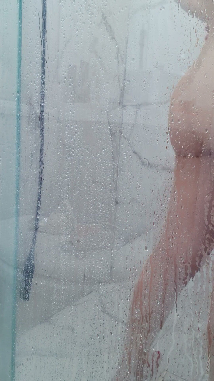 Mah Santos: Hot in the Shower, I Didn't Know I Was Recording
