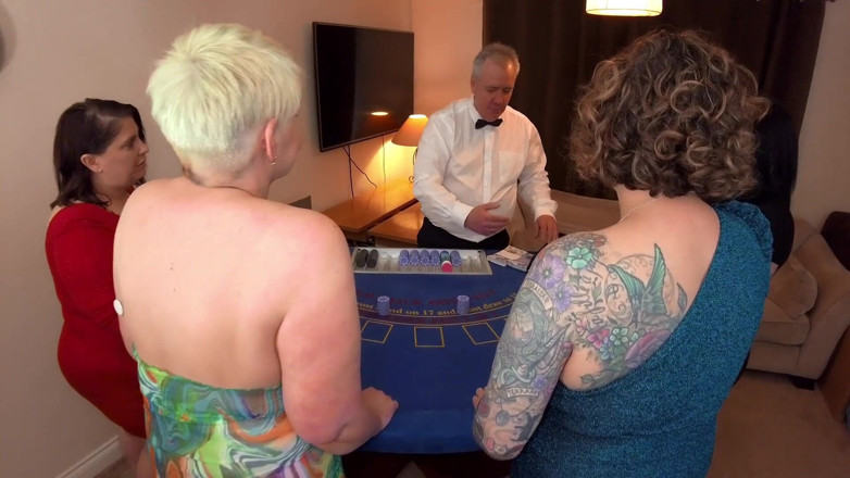 MattyFacial: Blackjack na kanapę orgia