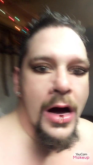 King Of Crossdress: Throating