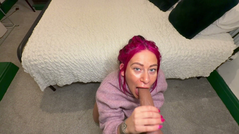 Hayley Quinn: Baise-moi dans mon pull à cou roulé ! Je veux te faire...