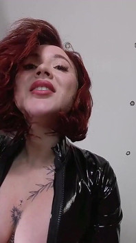 Eva Ray - Face Sitting Domme