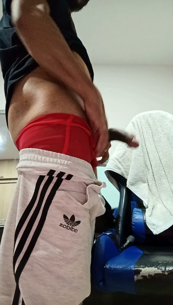 Tommhot: So Hot and Hard Wearing Sportswear