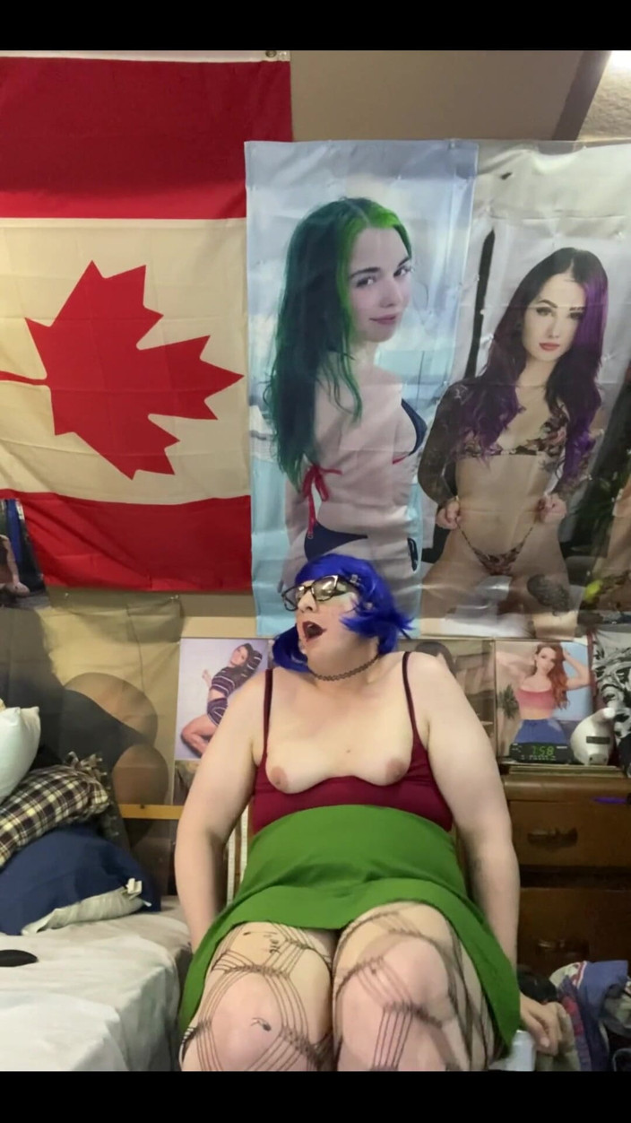 CosmicJones88: Scuotere scuotere Oink Oink