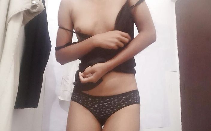 Desi Girl Fun: Pertunjukan telanjang gadis remaja kampus India