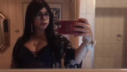 Tgirl Yaritza Vega: Dark hair style
