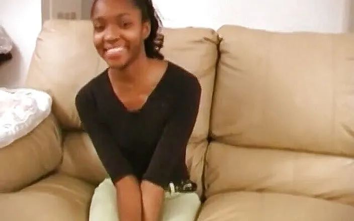 Homegrown Ebony: Ebony coed wants to be famous