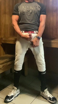 Il giocatore di baseball sega jockdad87 arriva di nuovo nella sauna