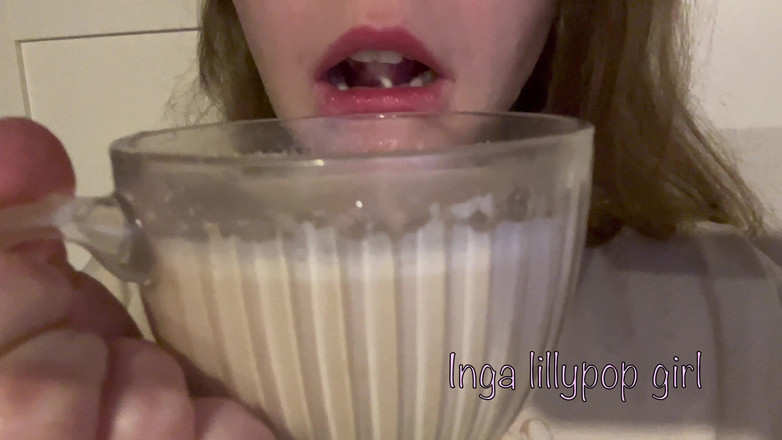 Inga lillypop girl: Дайте мне молока!