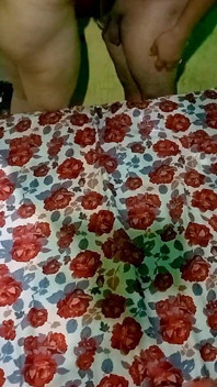 Pasangan romantik seks awek desi seks awek India dalam mainan seks