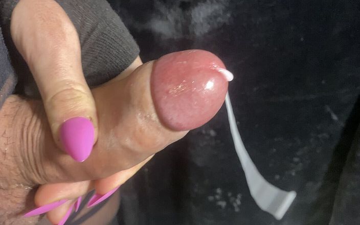 Jenna Jerkin: Lộ đầu của Jenna và xuất tinh mạnh
