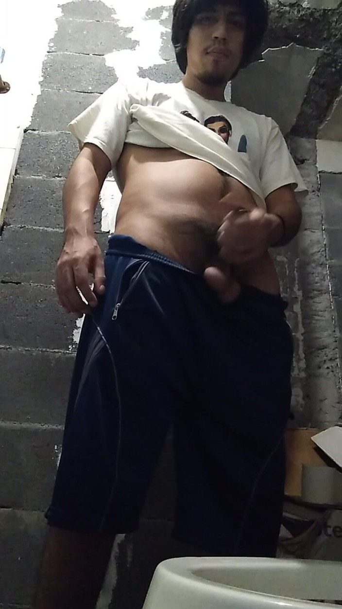 AlexAlejandro13: पेशाब करने वाली Horny