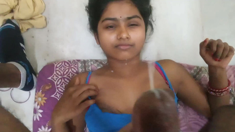 AmpleOunce283: Застукал мою сводную сестру за мастурбацией на порно в полночь - присоединился и трахнул ее глубоко, полностью снял ее тепло, сперма на лице