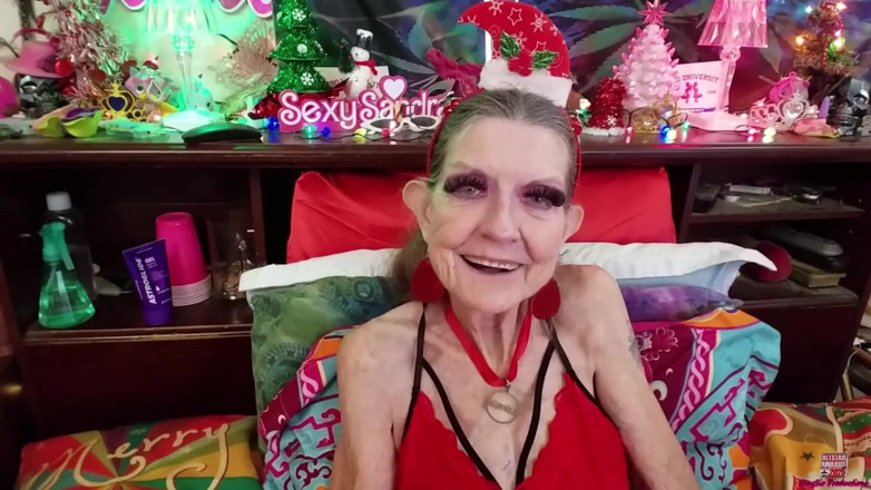 Sexy Sandra N Sir Christopher: Kerstmis 2025 anaal gapend en geneukt