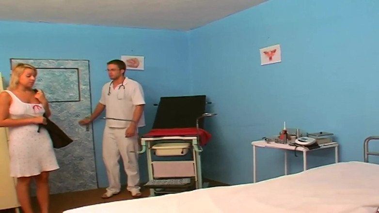 Gazongas: Teen blonde used by her doctor