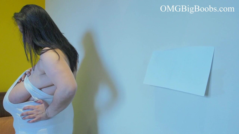 Omg big boobs: 앨리스 85jj Gigantomastia 가슴
