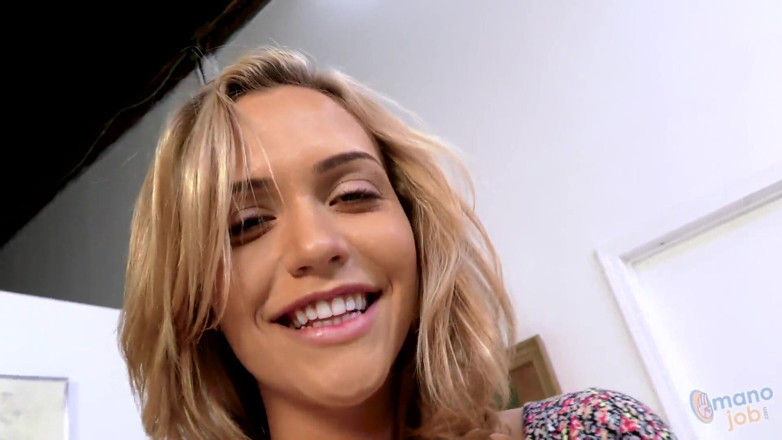 Mano Job: Mia Malkova este acoperită!