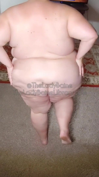 TheLadyBaine: SSBBW, entraînement à poil en sueur n° 1
