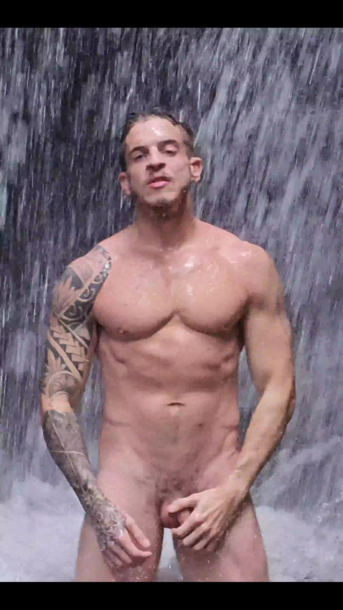 Dave Wikkinson: Sessione fotografica nella cascata
