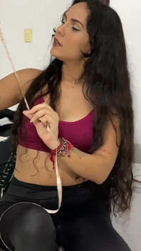 CROITOREASA NU POATE REZISTA TENTAȚIEI! - Pornografie în spaniolă