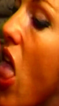Pompino E Masturbazione Di Una Bella Bionda Con Sperma Sul Viso