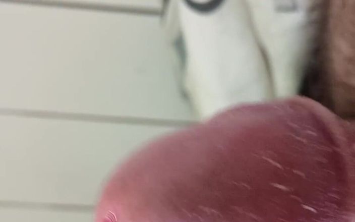 Big Pisser: Lo smegma cazzo ha bisogno di pulizia orale