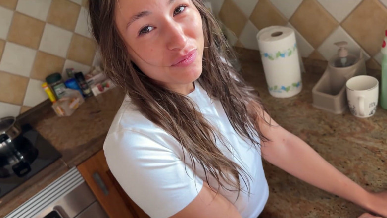Sumiko Smile: Wet Hair Kitchen Slut From No to Taking It on...