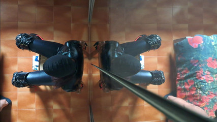 LauraOnHeels: Eu sou presidida e ele fode meu rosto por 10 minutos...