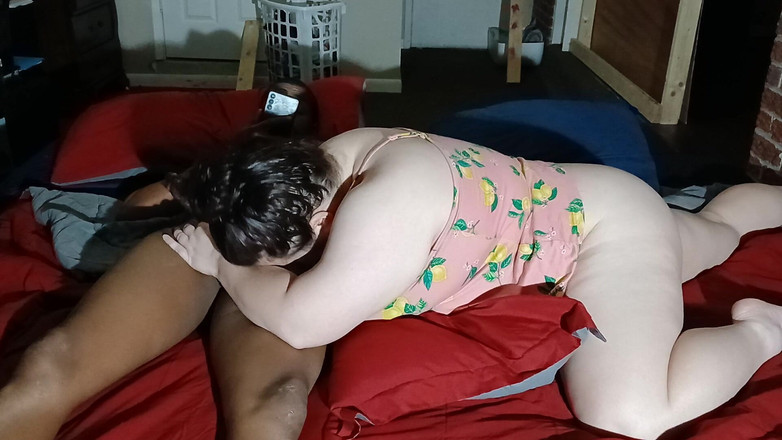 Sloppylynn: 자지를 빠는 것이 직업이라면 그녀는 그 직업에 완벽해