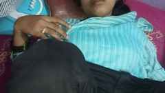 YOURAMRITA04: Indisch universiteitsmeisje Vergin poesje neuken