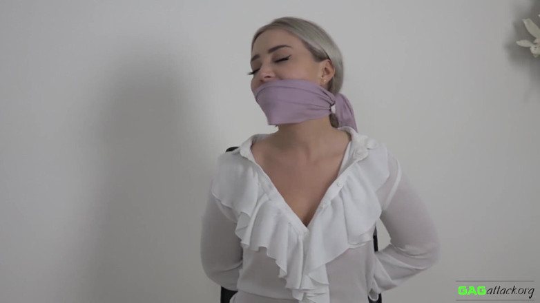 Gag Attack: Обрі - кілька тканинних кляпів