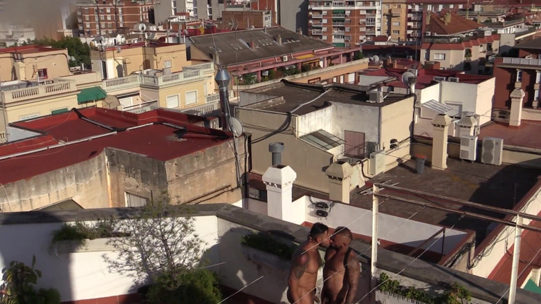 Macho factory: Sexo de verano al aire libre