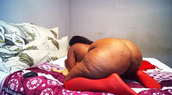 Big black clapping booties: Jack off to My Neuvěřitelný Zadek, Epizoda 2000