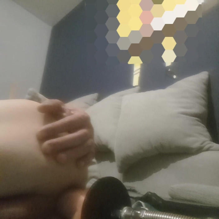 KIARA: Šukání do mého poskvrněného zadku