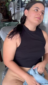 Young Woman Waits for Her Home and He Arrives with a Triple Fat Cock