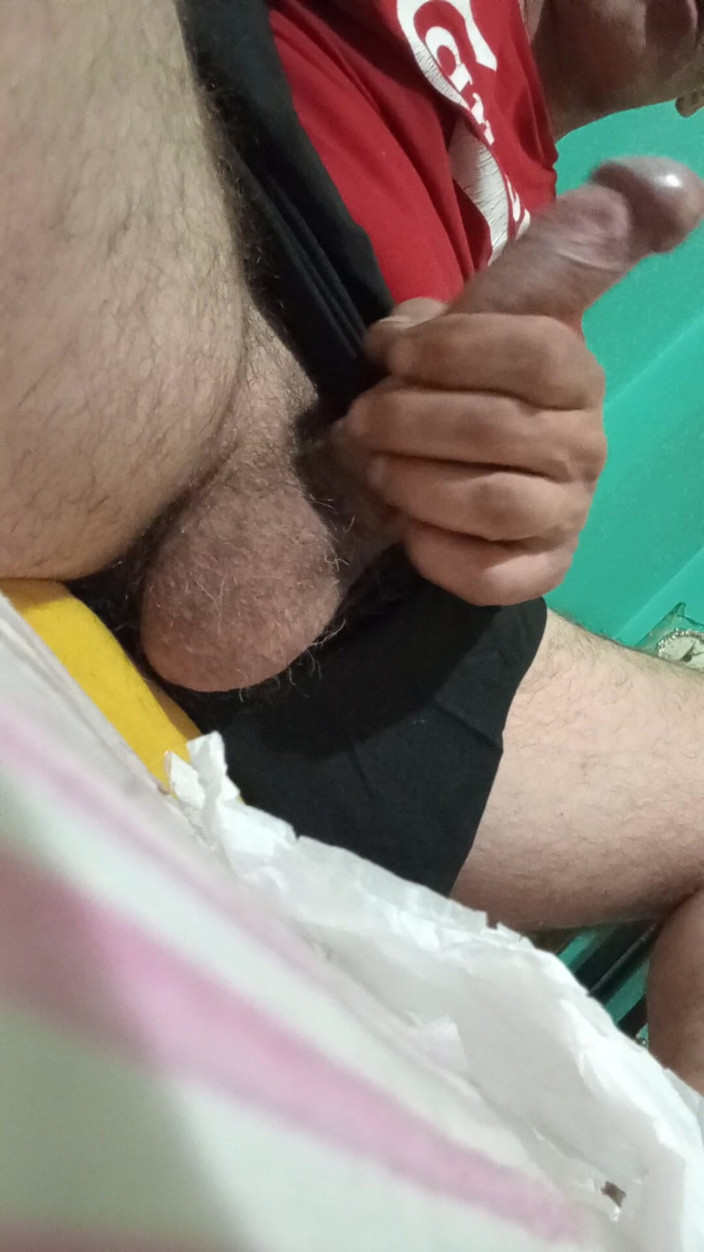 Skizzomen: In the Morning I Always Have a Swollen Cock