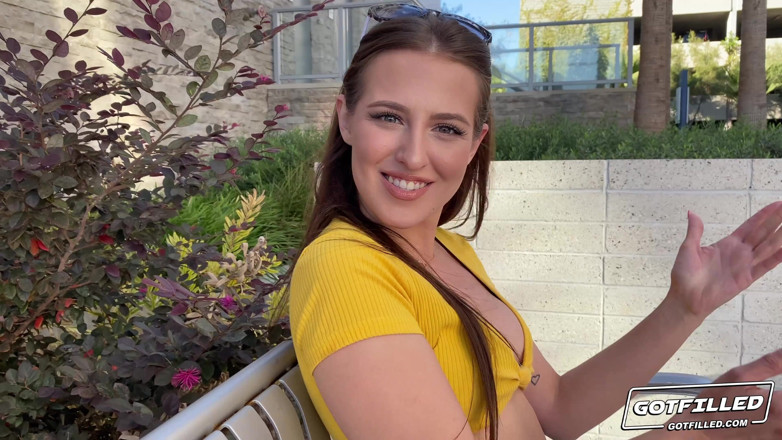 Got Filled: Gotfilled Aubree Valentine her yere gidiyor