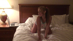 Pervy Studio: Hotelbett ist der beste spielplatz