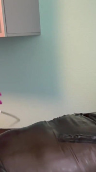 Hanna Engels - Spłukana i Wanked! Miesięczne badanie Martiny