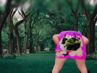 Ladyboy Kitty: Nahá v parku Tanečnice Sexy Roztomilá Ladyboy