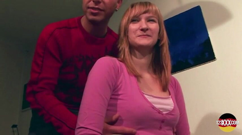 123XXX - 100% Amateurs: Si blonde pantat bulat dari Jerman suka gaya doggy