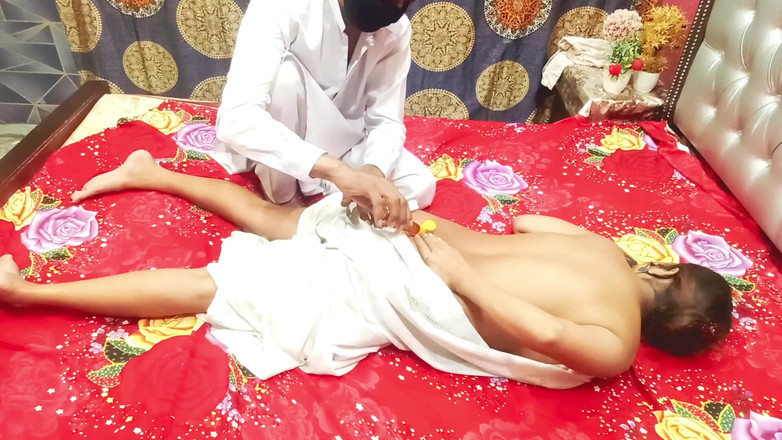 MehwishButt: Masáž Bhaiya mi dal hodně potěšení tím, že dal jeho penis...
