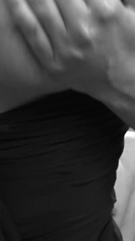 Quando tre ragazze tettone prendono un cazzo arrapato